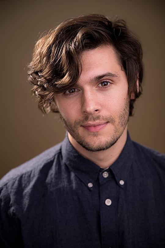 威尔·泽弗里德 Will Seefried照片