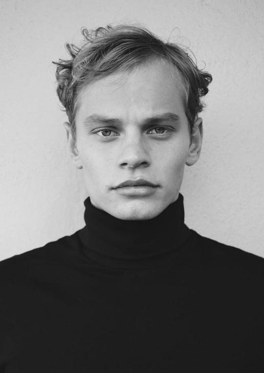 艾丹·斯科特 Aidan Scott照片