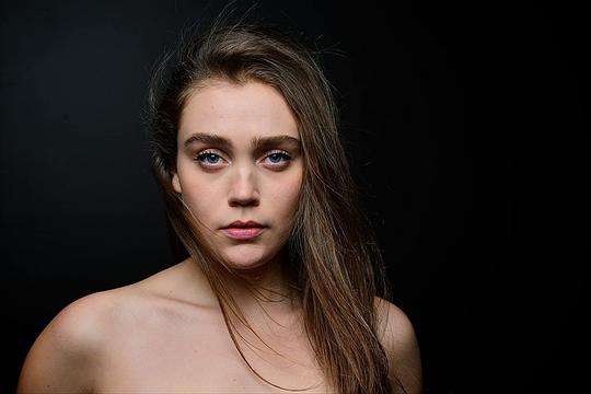 阿兰娜·贝尔 Alanna Bale照片