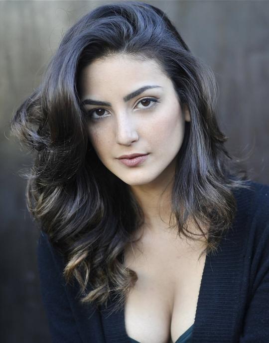 米达宁·拉希米 Medalion Rahimi照片