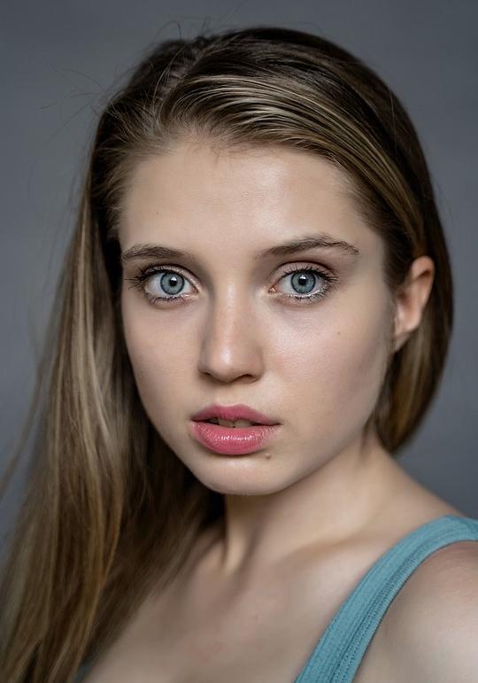 维罗尼卡·莫希雷娃 Veronika Mokhireva照片