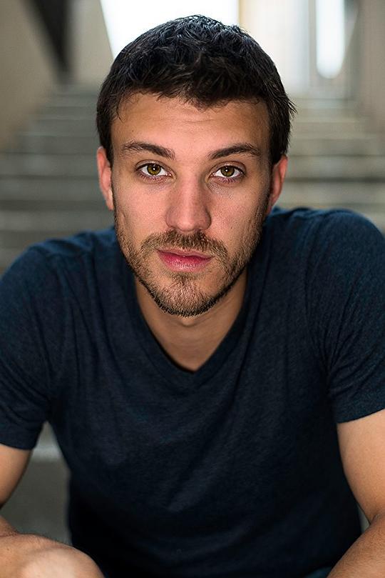 肯尼斯·米勒 Kenneth Miller照片