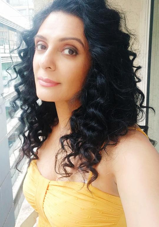 米纳尔·卡浦尔 Meenal Kapoor照片