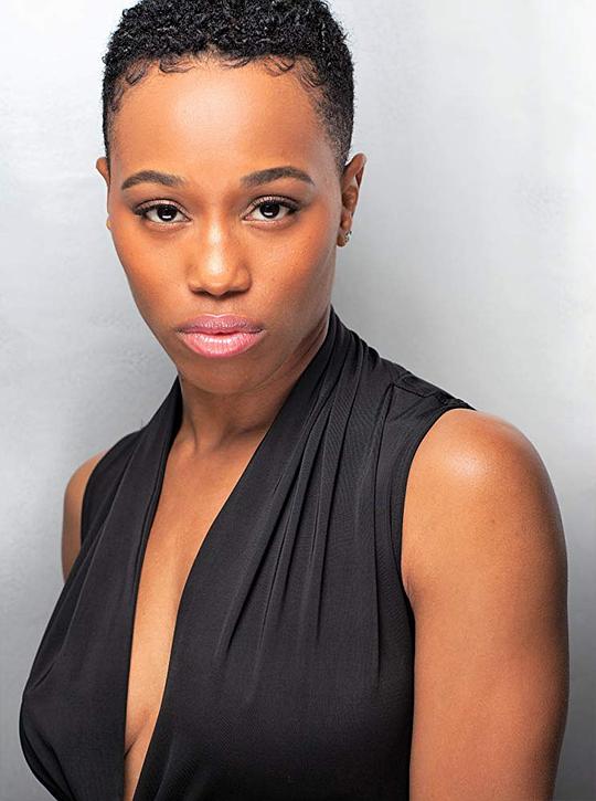 卡罗琳·艾力瑟 Carolyn Alise照片