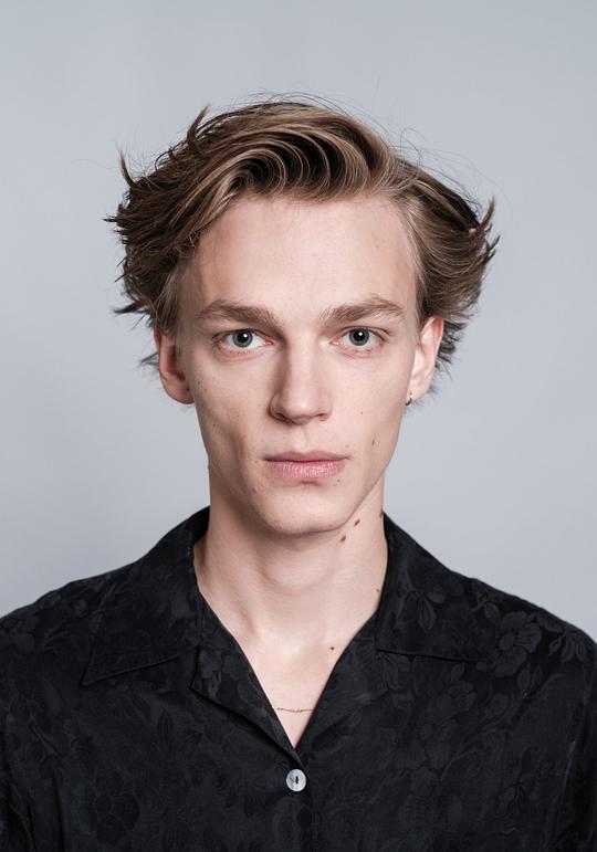 米哈尔·泽林斯基 Michał Zieliński照片