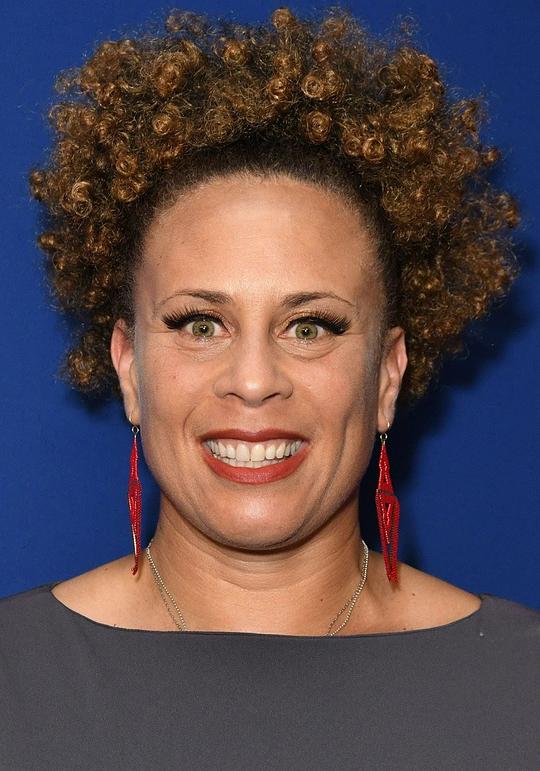 安雅·亚当斯 Anya Adams照片