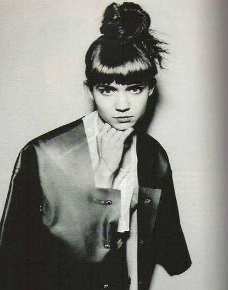 格兰姆斯 Grimes照片