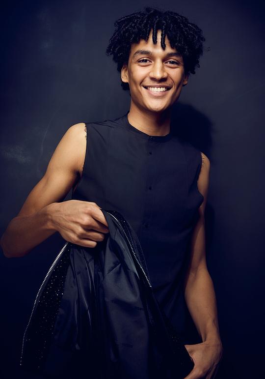 埃文·埃里森 Evan Ellison照片