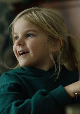 洛拉·范·佐格尔 Lola van Zoggel照片