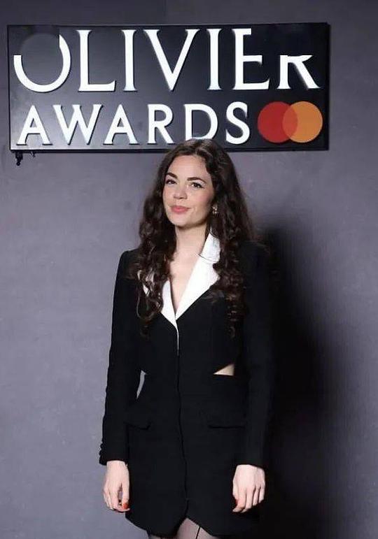 海莉·麦克吉 Haley McGee照片