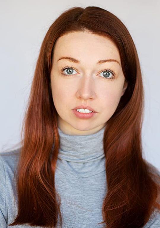 亚历山德拉·刘易斯 Alexandra Lewis照片