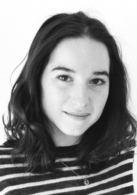 伊里斯·卡尔特巴克 Iris Kaltenbäck照片