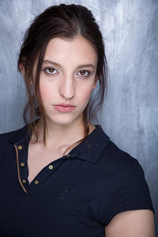 萨安德拉·阿斯兹塔洛斯 Szandra Asztalos照片