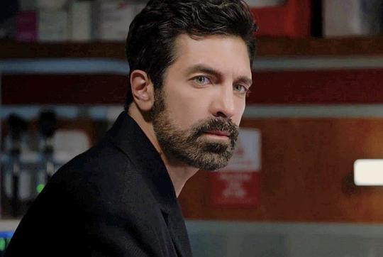 索姆·毕绍普斯 Thom Bishops照片