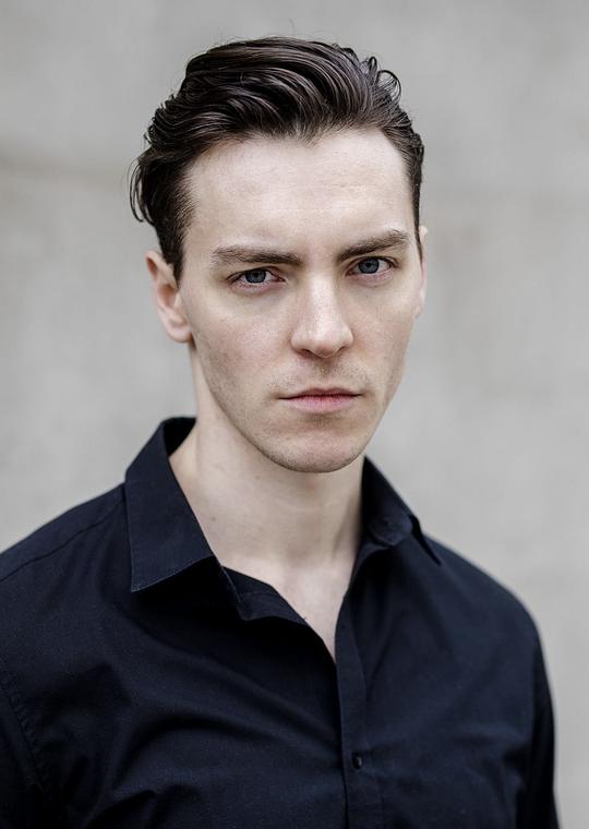 马克西米连·施奈德 Maximilian Schneider照片