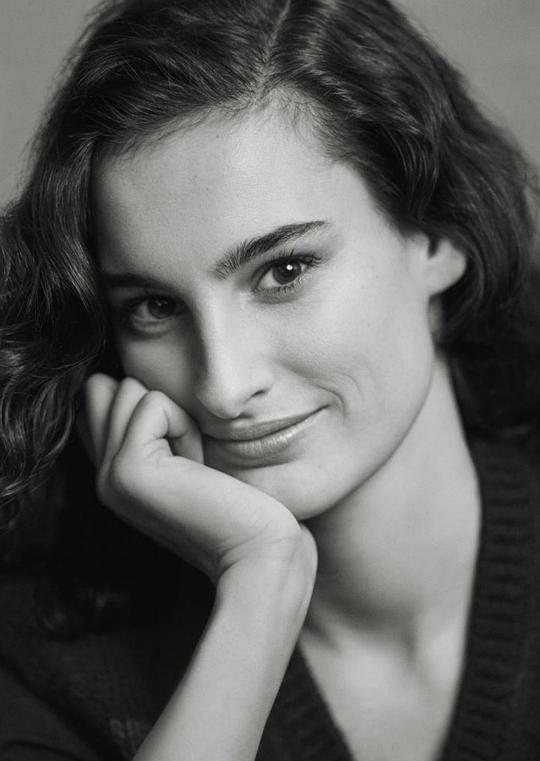 尼内·德尤尔素 Nine d'Urso照片