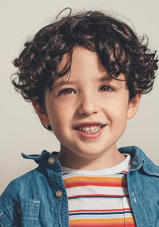 多米尼克·格雷·冈扎勒兹 Dominic Grey Gonzalez照片