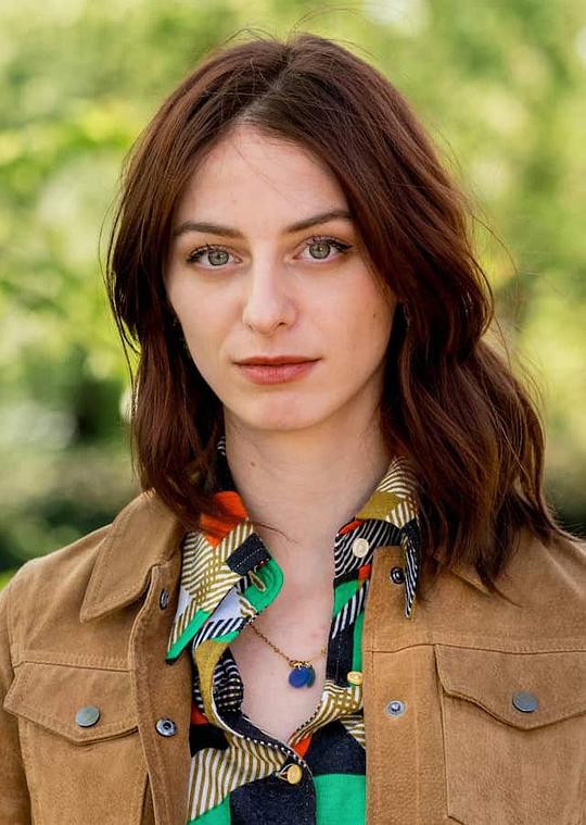 克莱尔·本德 Claire Bender照片