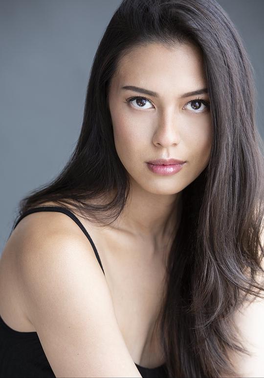 克里斯蒂娜·L·阮 Christine L. Nguyen照片