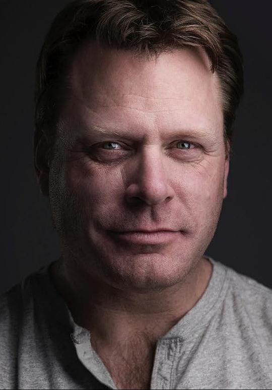 布莱尔·若阿内斯 Blair Johannes照片