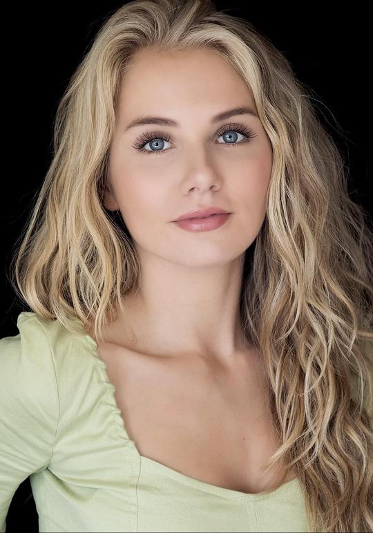 佩奇·肖 Paige Shaw照片