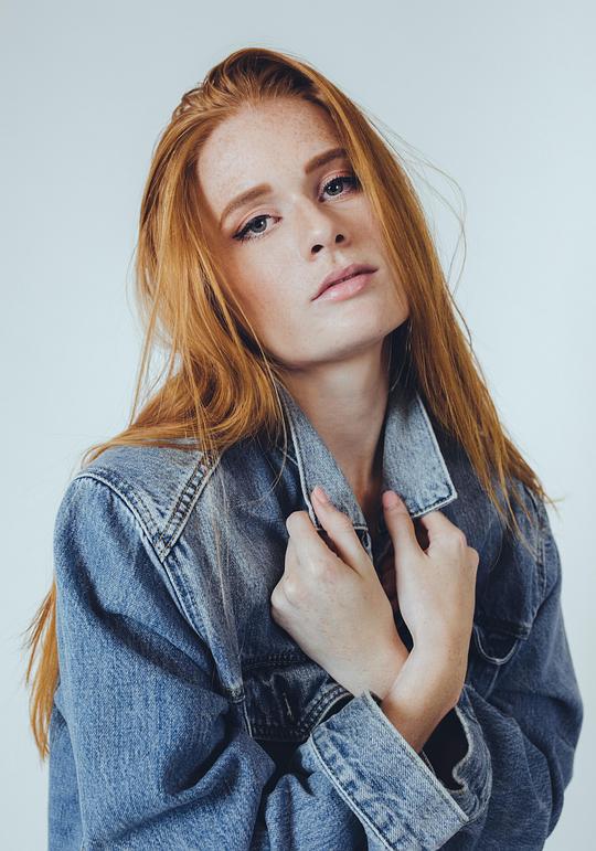 玛丽·德鲁·阿伦斯 Mary Drew Ahrens照片