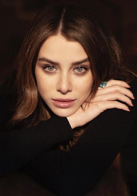 伊拉伊达·阿利尚 Ilayda Alisan照片