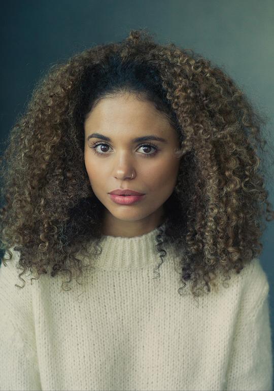 杰西卡·普拉默 Jessica Plummer照片