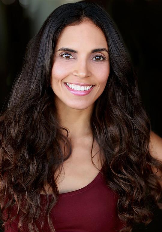 凯西亚·艾尔温 Kesia Elwin照片