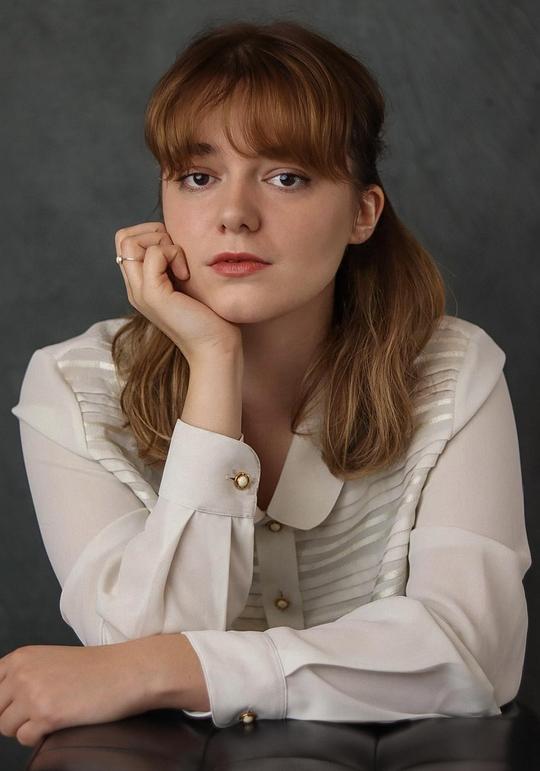 波普伊·艾伦-夸姆比 Poppy Allen-Quarmby照片