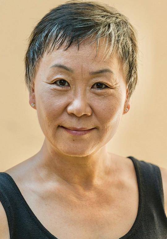 米瓦·阿拉娜·李 MeeWha Alana Lee照片