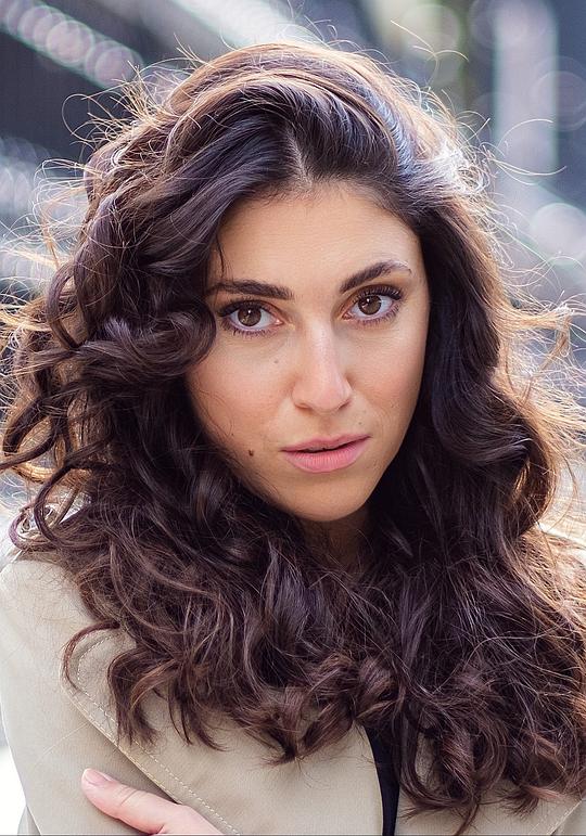 伊万娜·厄本 Ivana Urban照片