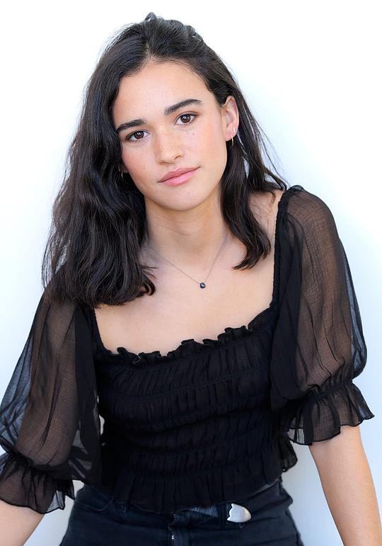 艾玛·帕萨罗 Emma Pasarow照片