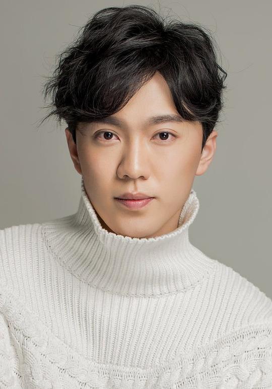 单明凯 Mingkai Shan照片