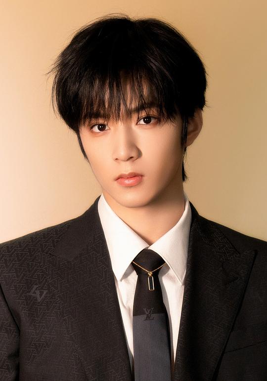 刘耀文 Yaowen Liu照片