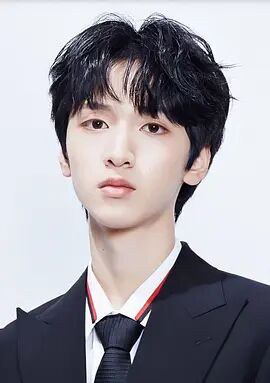 严浩翔 Haoxiang Yan照片