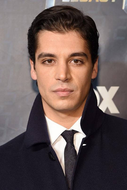 拉斐尔·阿克洛克 Raphael Acloque照片