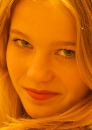 露西·洛斯特·贝尔赛 Lucy Loste Berset照片