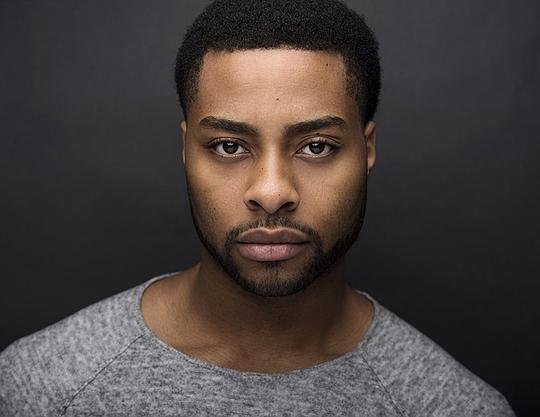 布莱德利·纳迪 Bradley Nnadi照片