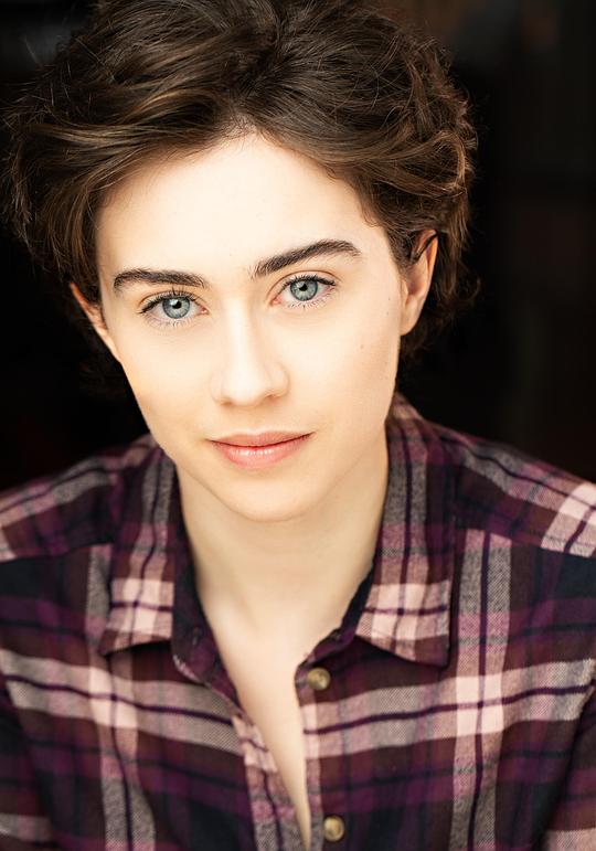 苏珊娜·斯卡格斯 Susanna Skaggs照片