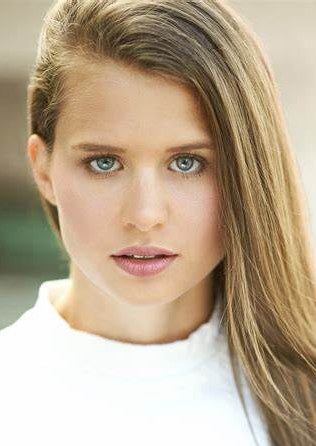 艾弗瑞·康拉德 Avery Konrad照片