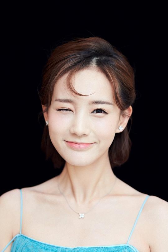 李一桐 Yitong Li照片