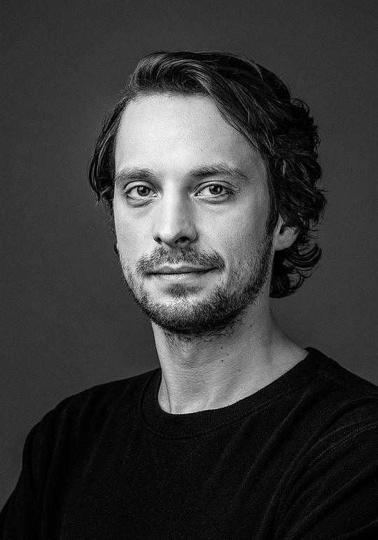 马提亚斯·热兹尼切克 Matyás Reznícek照片