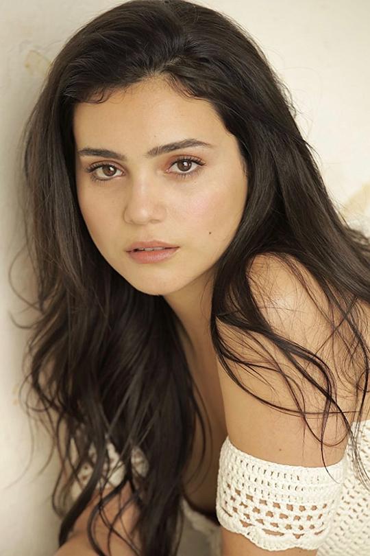 安德莉亚·隆多 Andrea Londo照片