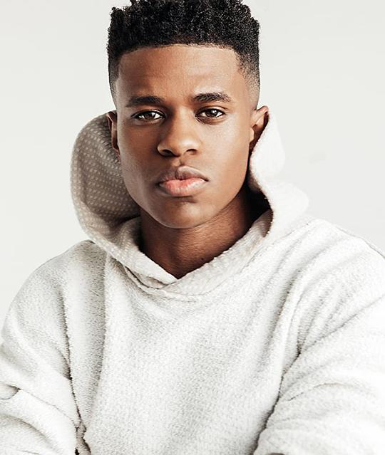 杰里米·波普 Jeremy Pope照片