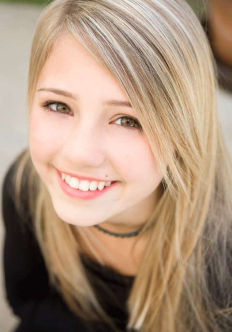 莉亚·玛瑞·约翰逊 Lia Marie Johnson照片