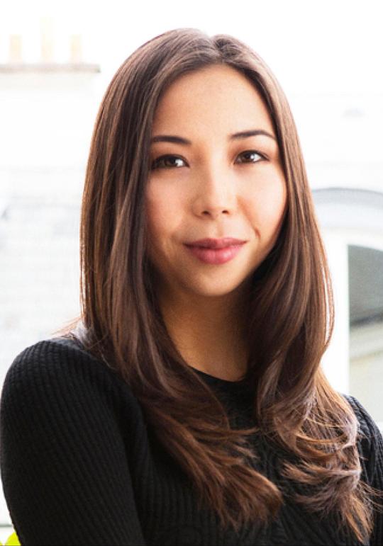 伊芙吉妮娅·阿布盖娃 Evgenia Arbugaeva照片