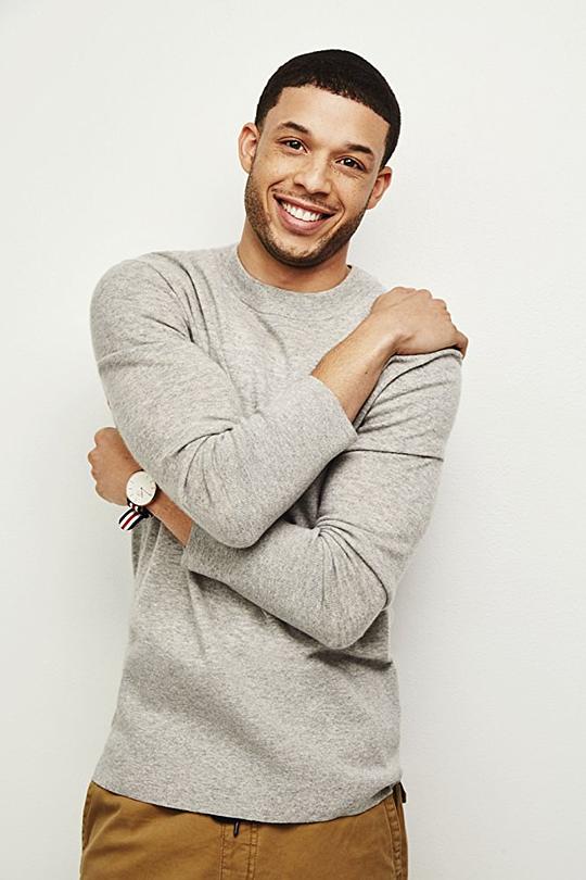 罗兰·巴克三世 Roland Buck III照片