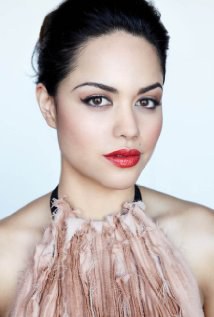 艾尔莎·迪亚茨 Alyssa Diaz照片