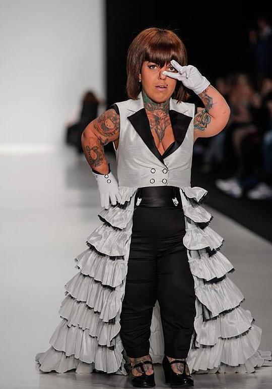 安娜·卡斯特 Anna Kast照片